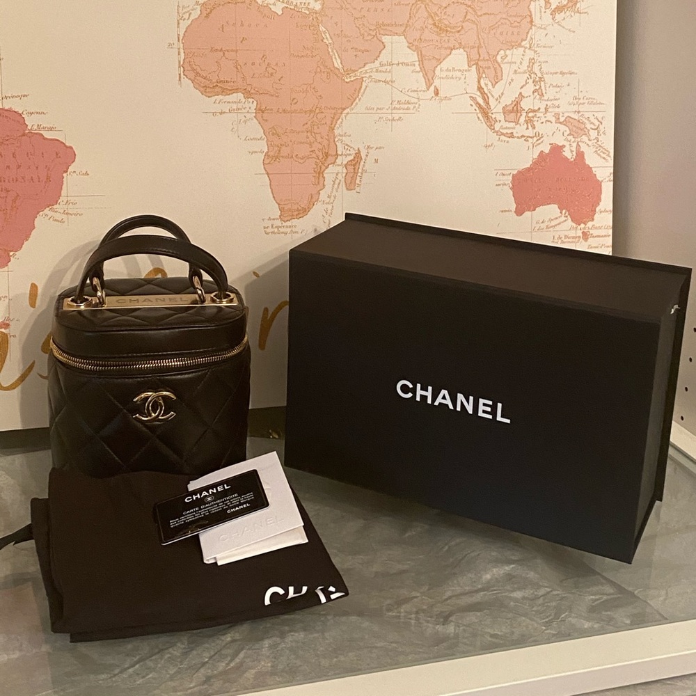 Sold-Chanel Vanity